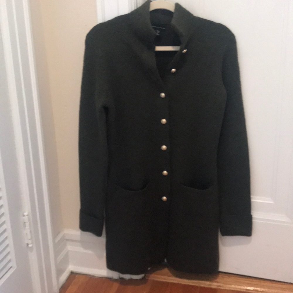 Wool green sweater by Adrienne Vittadini
